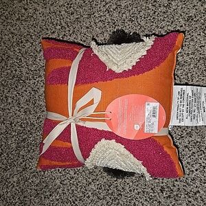 Opalhouse jungalow set of 2 mini pillows orange pink eye hand and palm moon